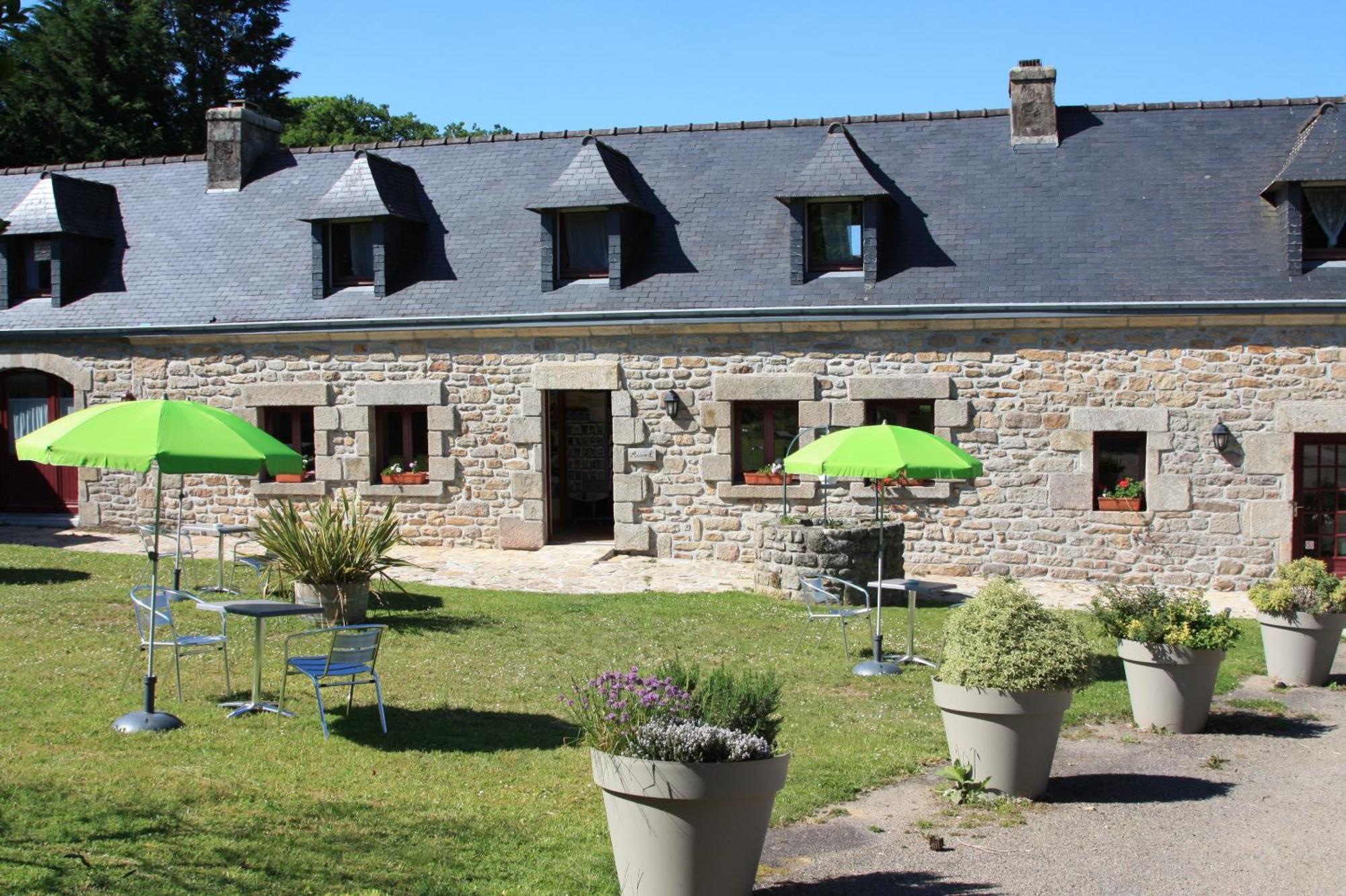 Domaine De Lesvaniel Landudec Bagian luar foto